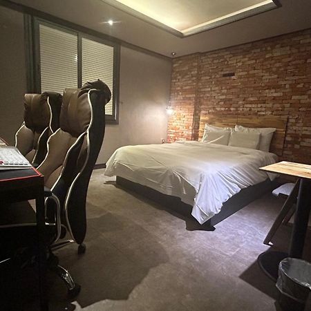 Hotel Parfe Cheonan Esterno foto