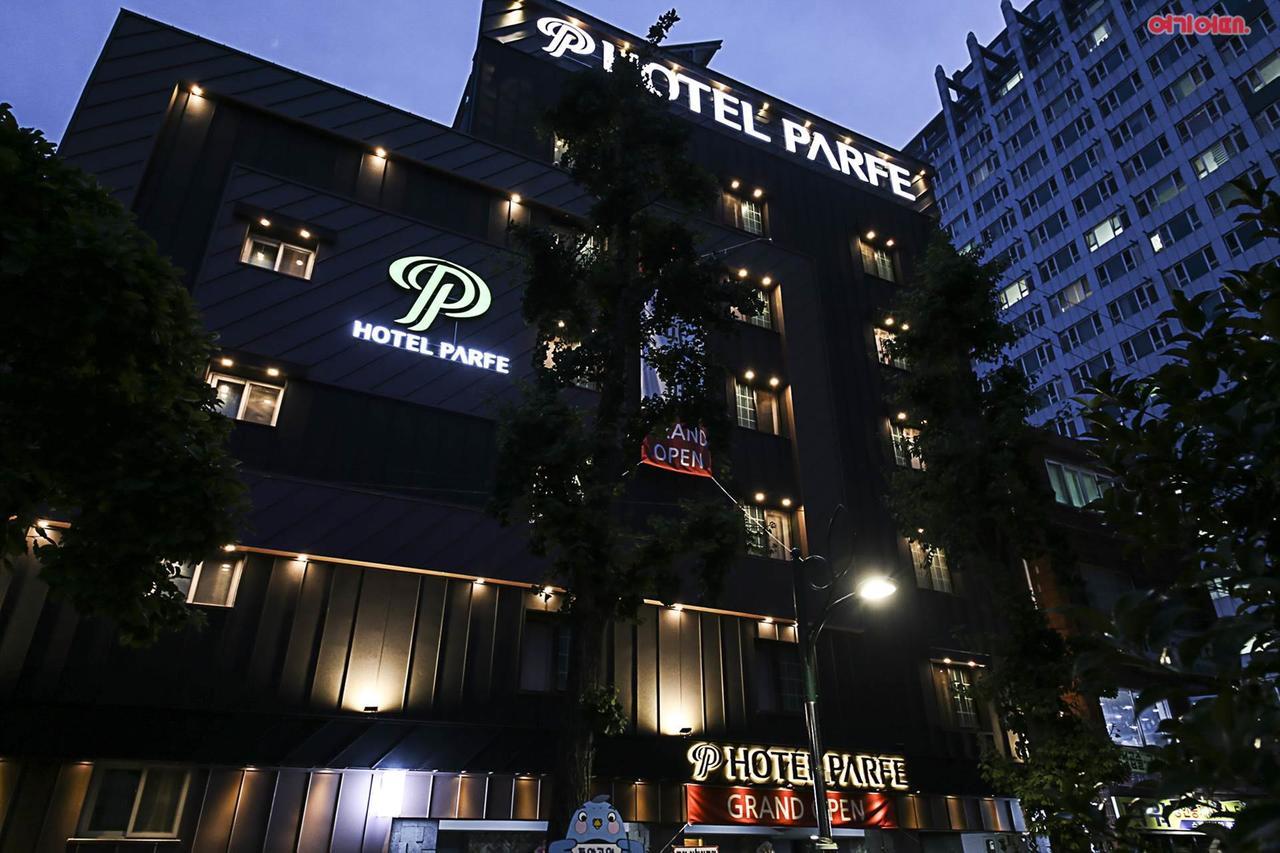 Hotel Parfe Cheonan Esterno foto