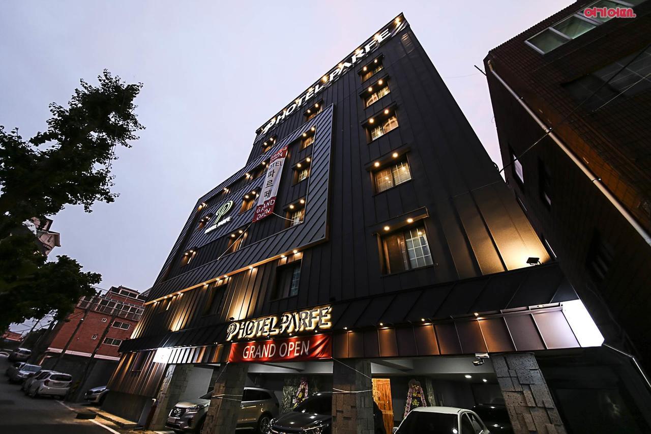 Hotel Parfe Cheonan Esterno foto