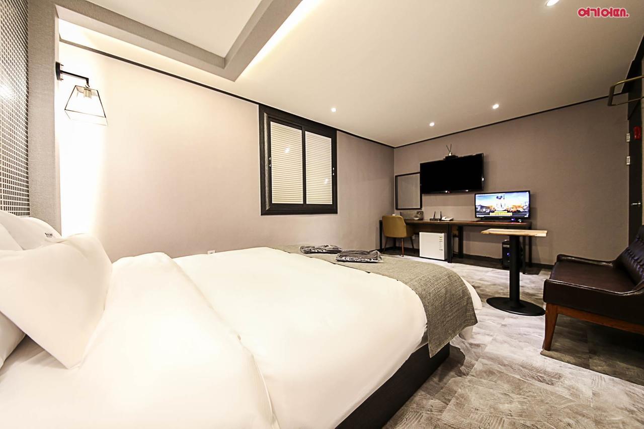 Hotel Parfe Cheonan Esterno foto