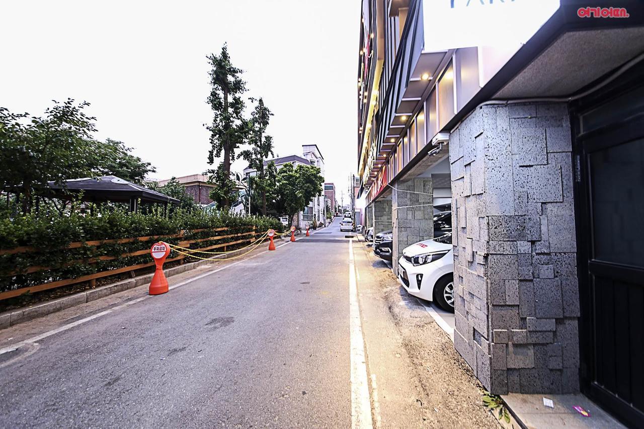 Hotel Parfe Cheonan Esterno foto